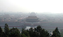 北京の世界遺産・故宮を景山公園からみた